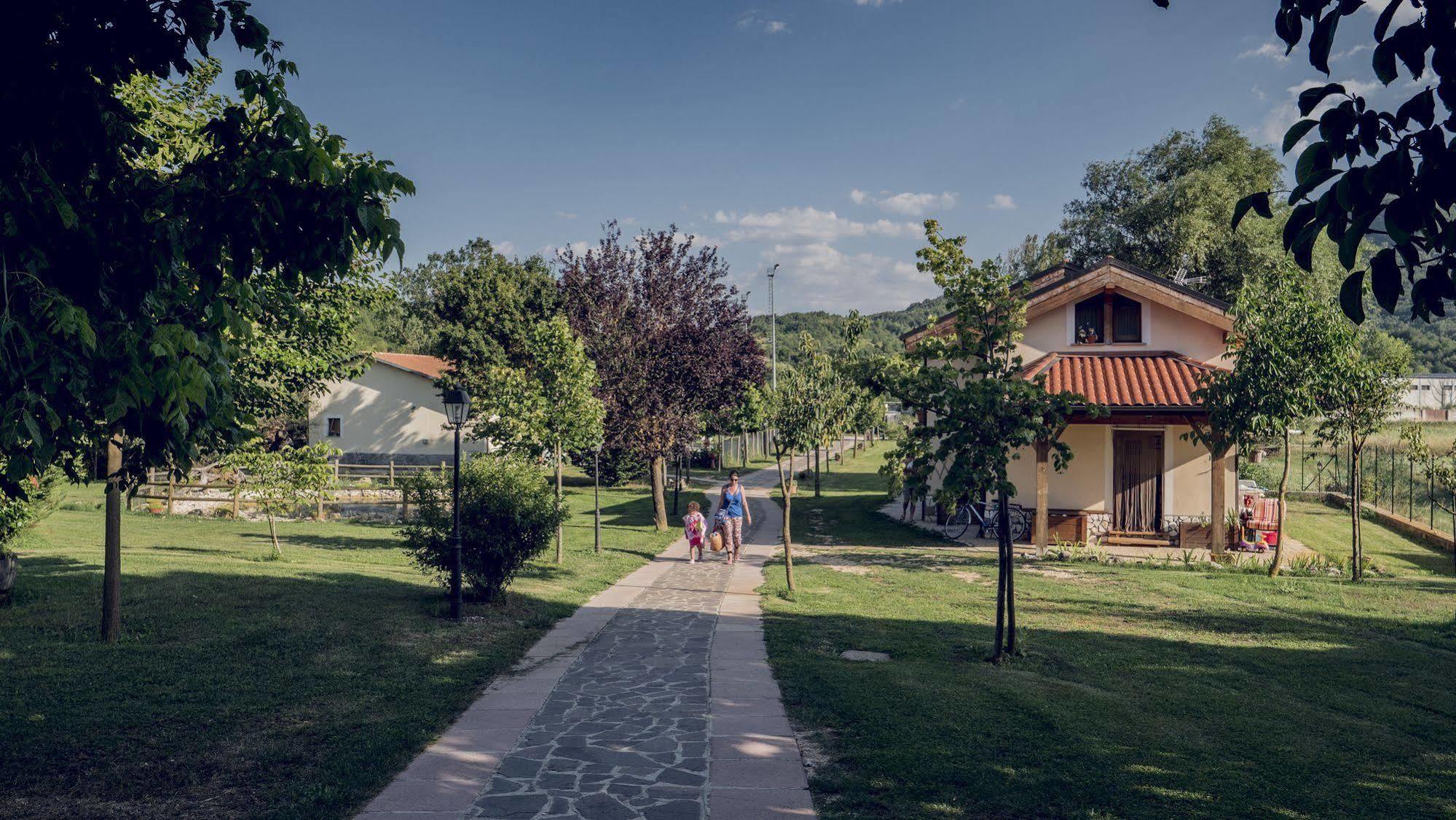 Agriturismo Cupello Cagnano Amiterno Buitenkant foto