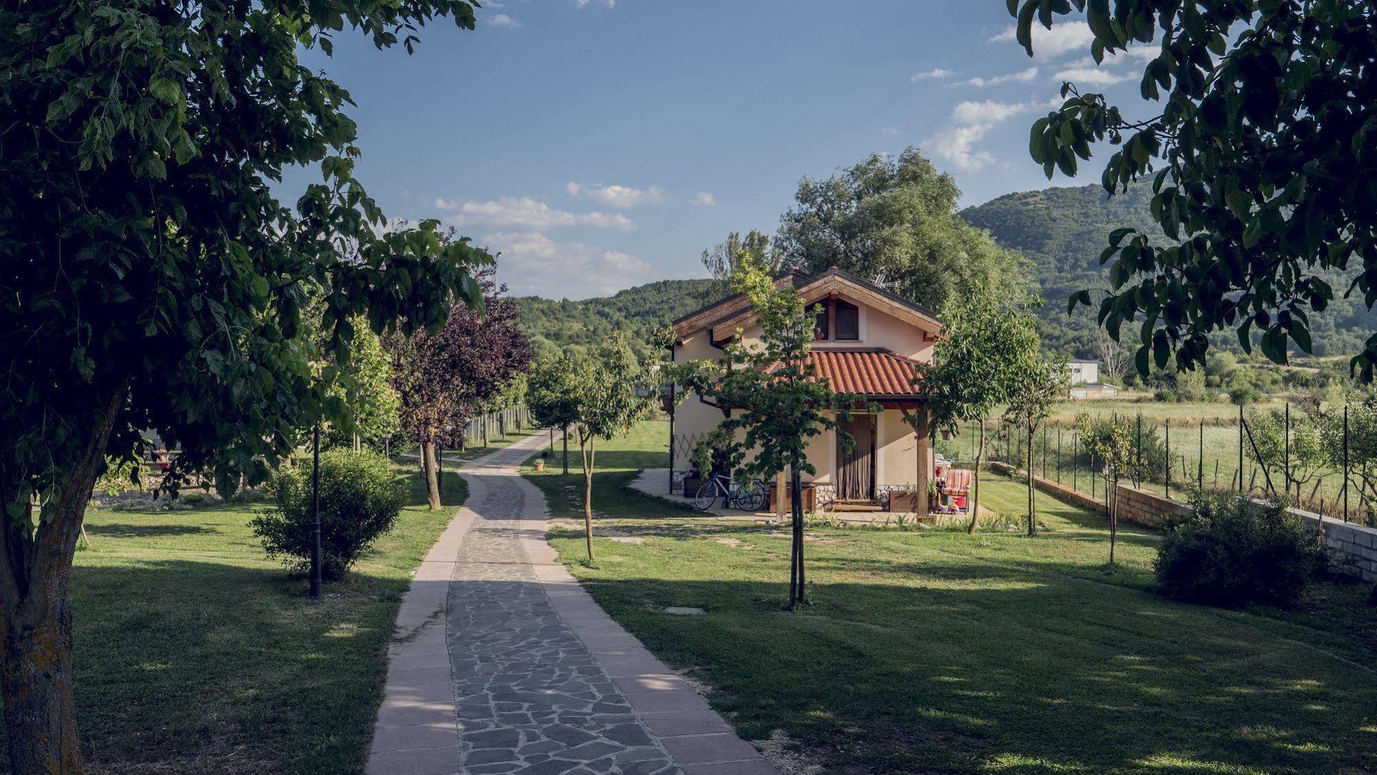 Agriturismo Cupello Cagnano Amiterno Buitenkant foto
