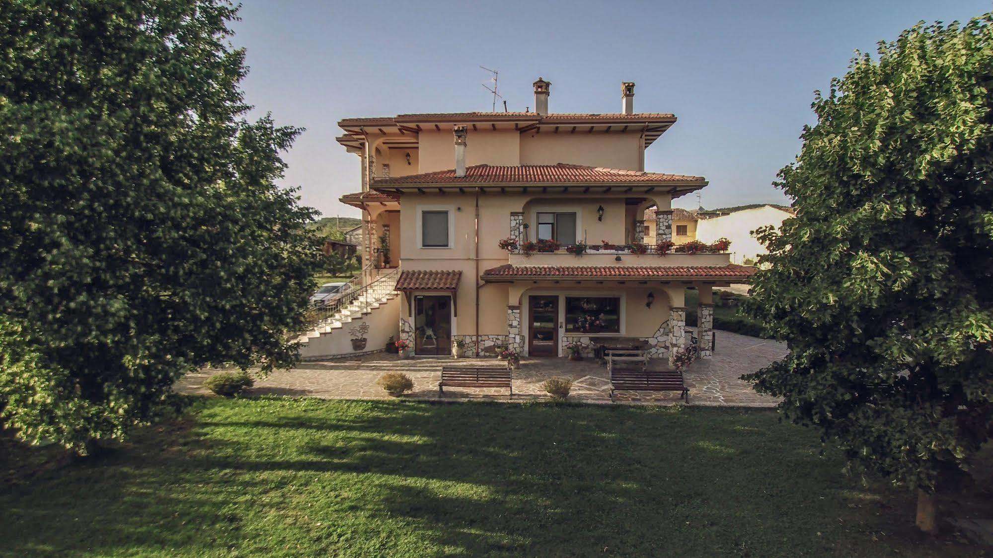 Agriturismo Cupello Cagnano Amiterno Buitenkant foto